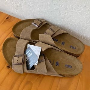 NWT Birkenstock Arizona Sandals